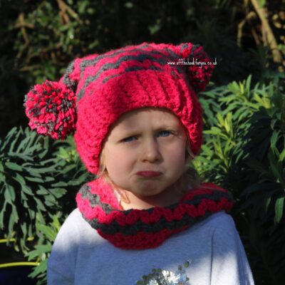 The V Stitch kids hat and cowl