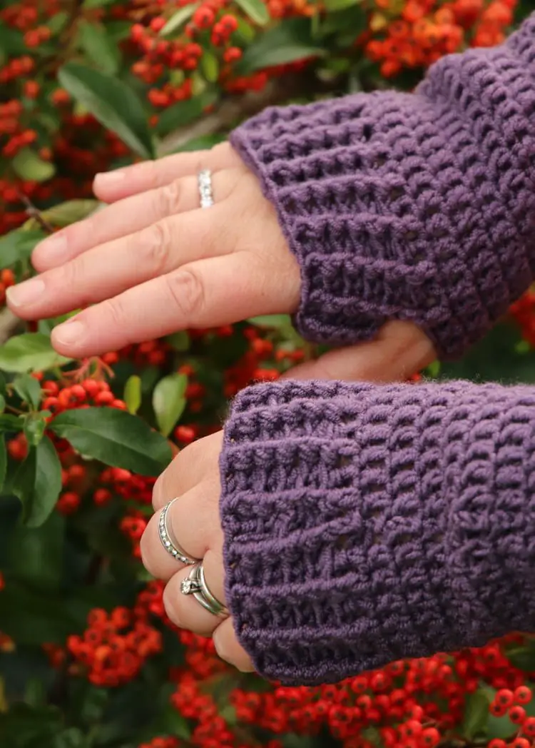 easy fingerless gloves crochet pattern