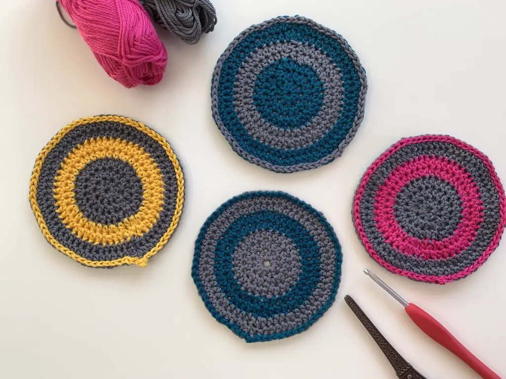 easy modern crochet coasters pattern free