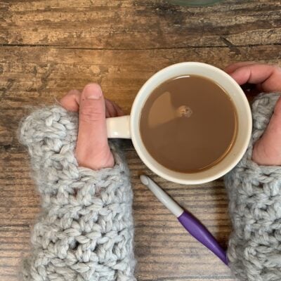 Wrist Warmers – Easy Crochet  Pattern