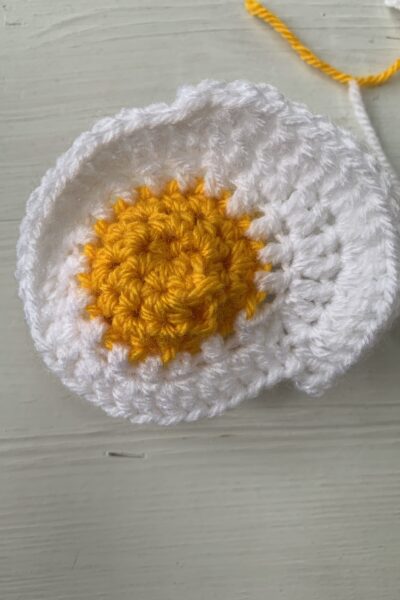 fried egg crochet