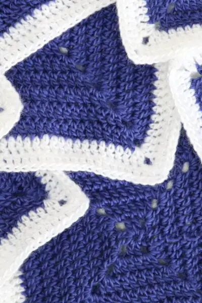 Geo-boho cal, crochet blanket, free patterns cygnet yarns, off the hook for you, solid granny square