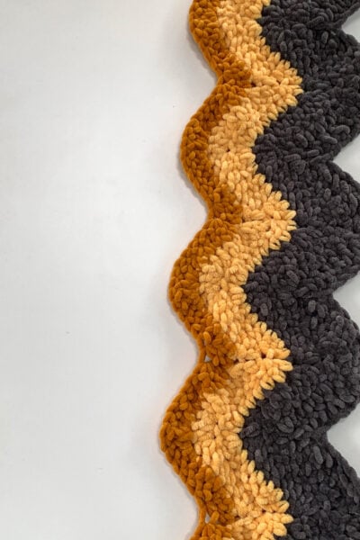 Free crochet pattern, wavy baby blanket,