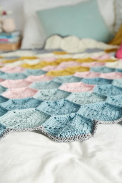 Hexi-love blanket Crochet now 53