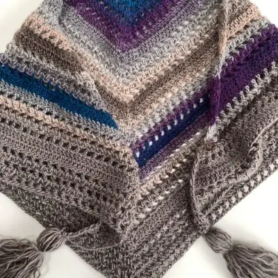 Borlotto bean shawl, free crochet pattern cygnet boho, www.offthehookforyou.co.uk