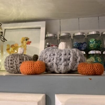 crochet pumpkin patterns - free www.offthehookforyou.co.uk