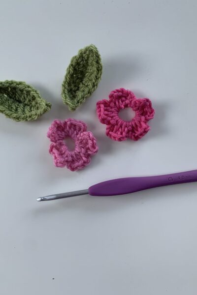 Absolute beginners crochet flower tutorial and video