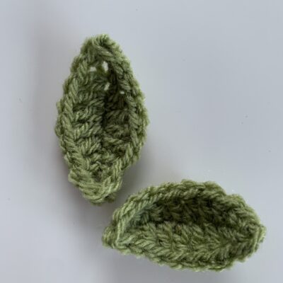 How to crochet a leaf, beginners easy video