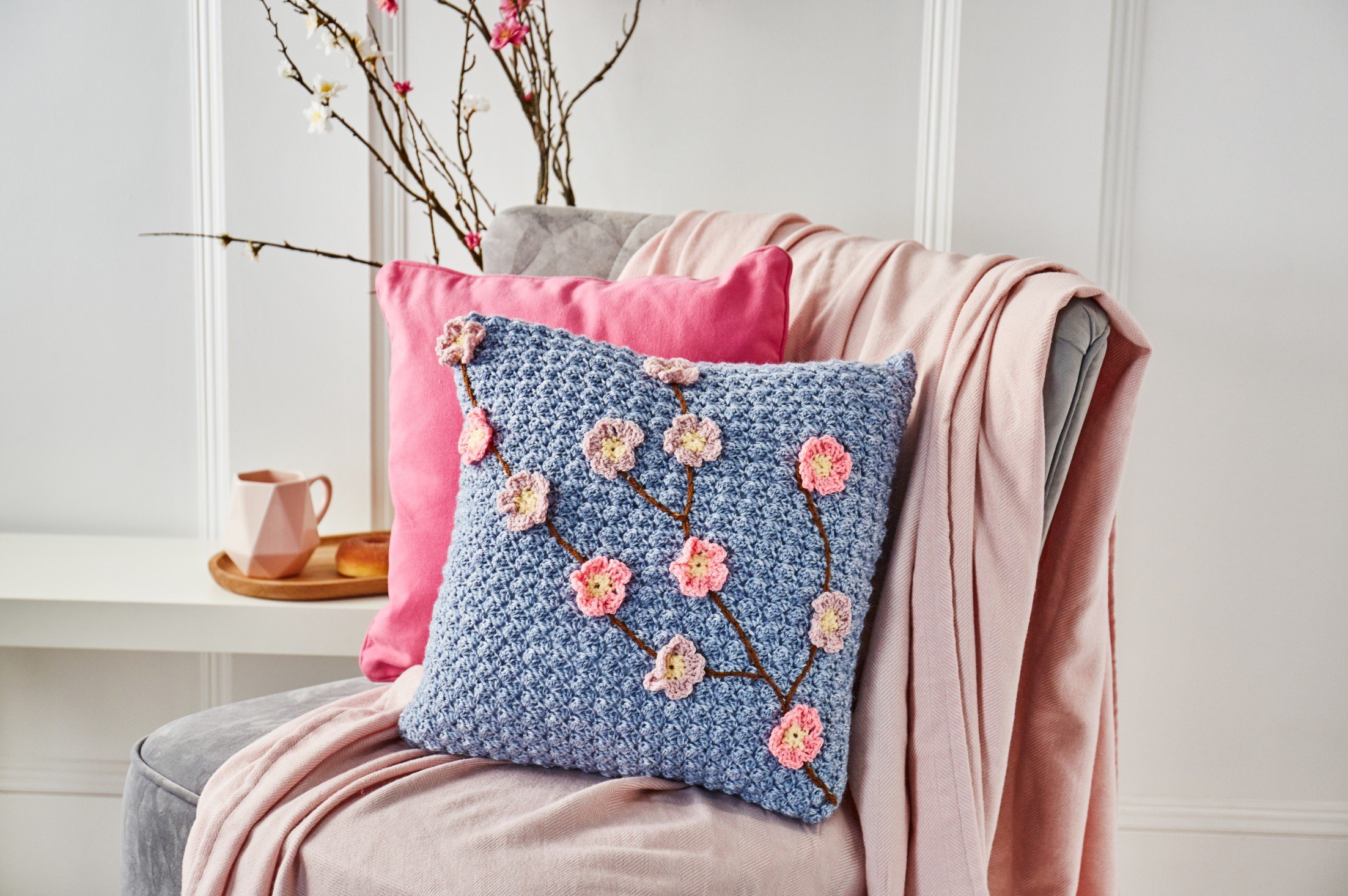 Blanket Stitch Crochet cushion cover