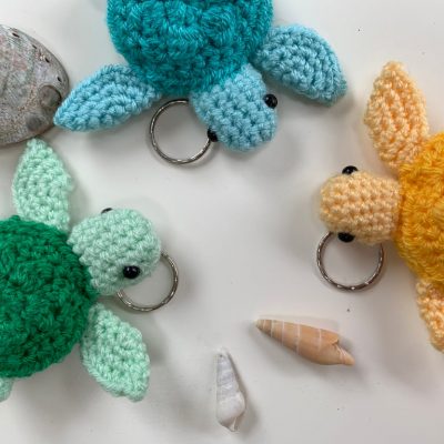 small crochet turtle keychain pattern