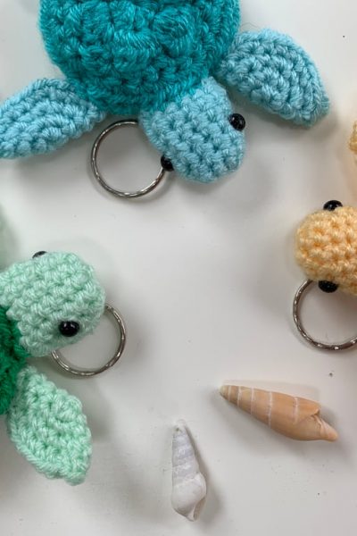 small crochet turtle keychain pattern