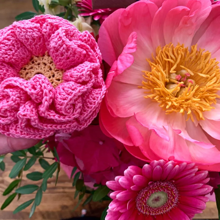 crochet peony flower USA and UK terms