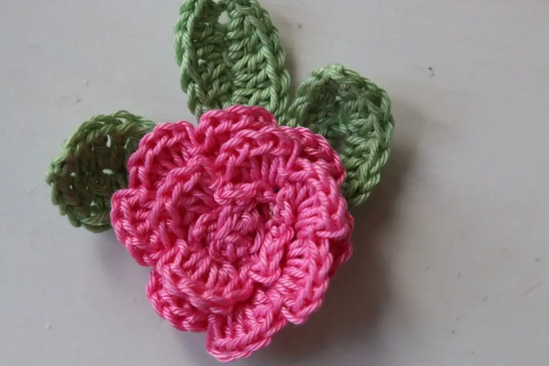 quick and easy crochet rose