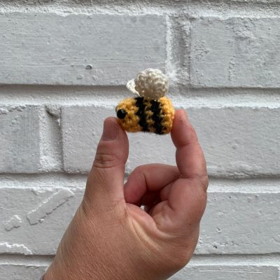 tiny amigurumi bee pattern