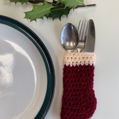 Easy Mini Crochet Stocking Pattern – Cutlery holder
