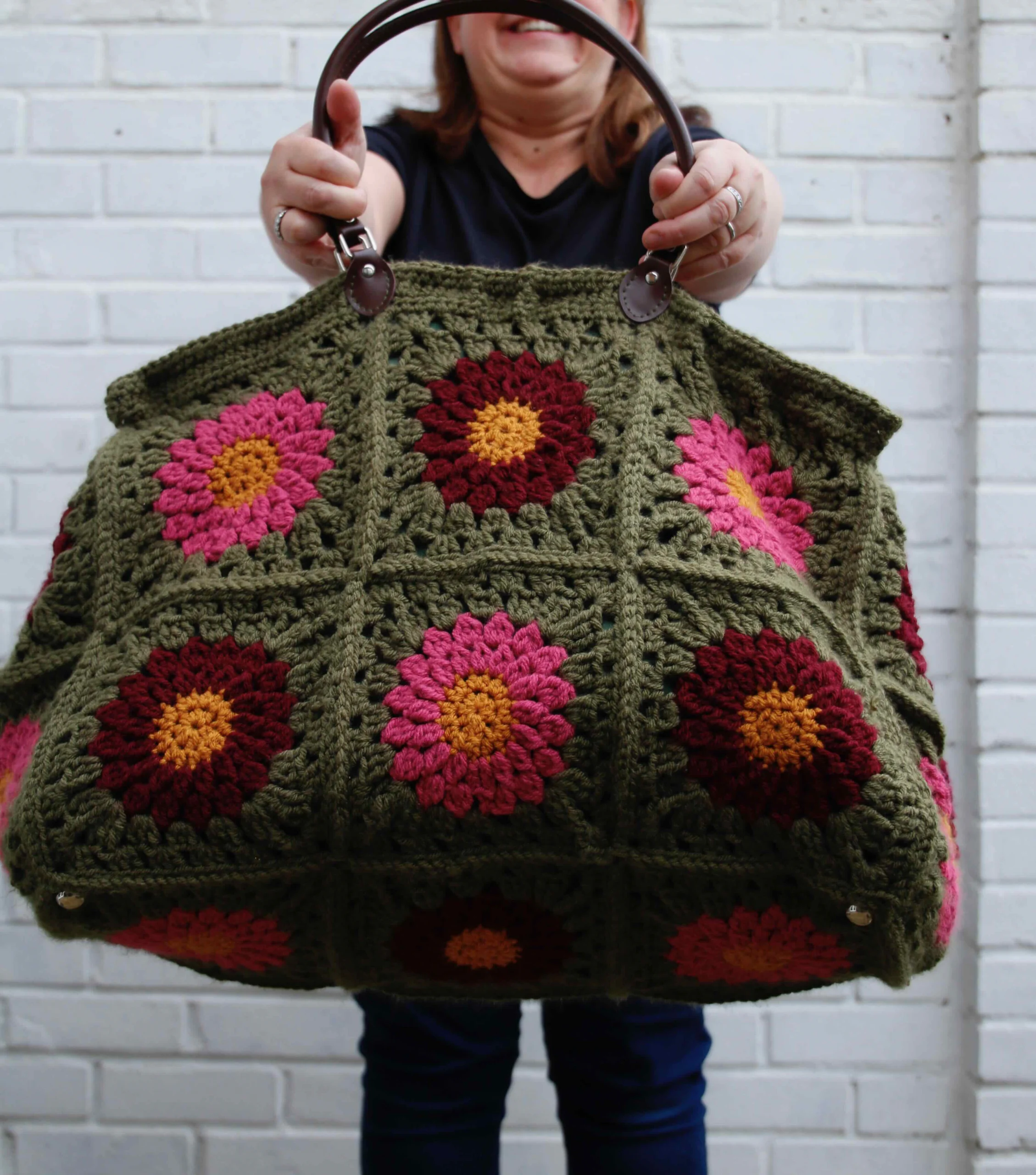 large crochet travel bag - free pattern, holdall luggage free pattern