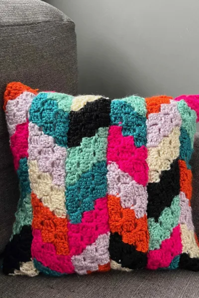 c2c chevron cushion